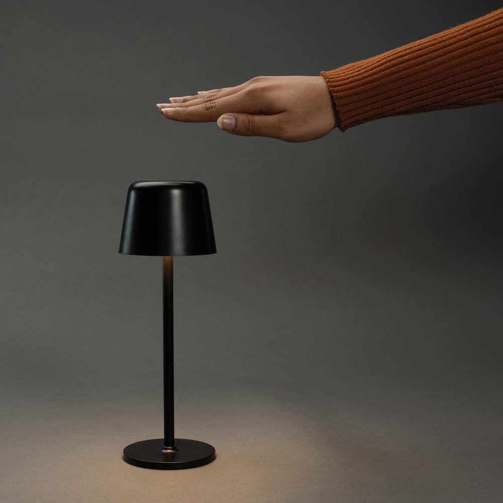 Lampe de table rechargeable par USB en plastique RCS Zenic