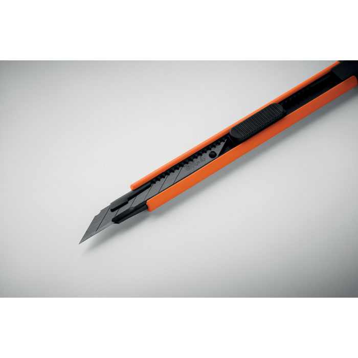 BLADE - Petit cutter rétractable