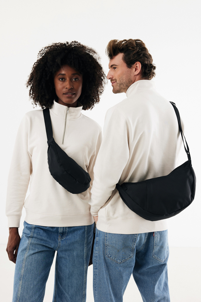 Crescent AWARE™ RPET halve maan sling bag