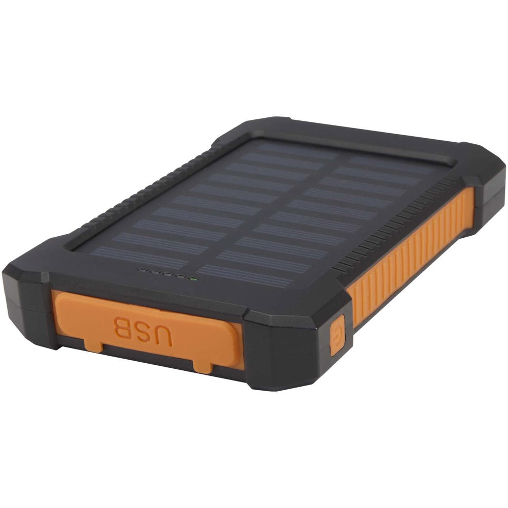 Altair robuuste powerbank op zonne-energie van 5000 mAh 10 W met ingebouwde zaklamp van gerecycled plastic